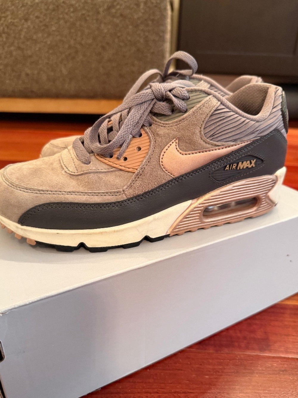 Nike Air Max 90 Grey Suede/Pink Smooth - Size 8.5W